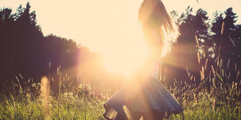 NBA季后赛东西部战术博弈:从“肌肉丛林”到“空间革命”的深度解析