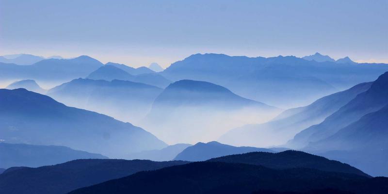 从德约科维奇到阿尔卡拉斯:解码网球巨头时代更迭背后的技术革命与战术博弈